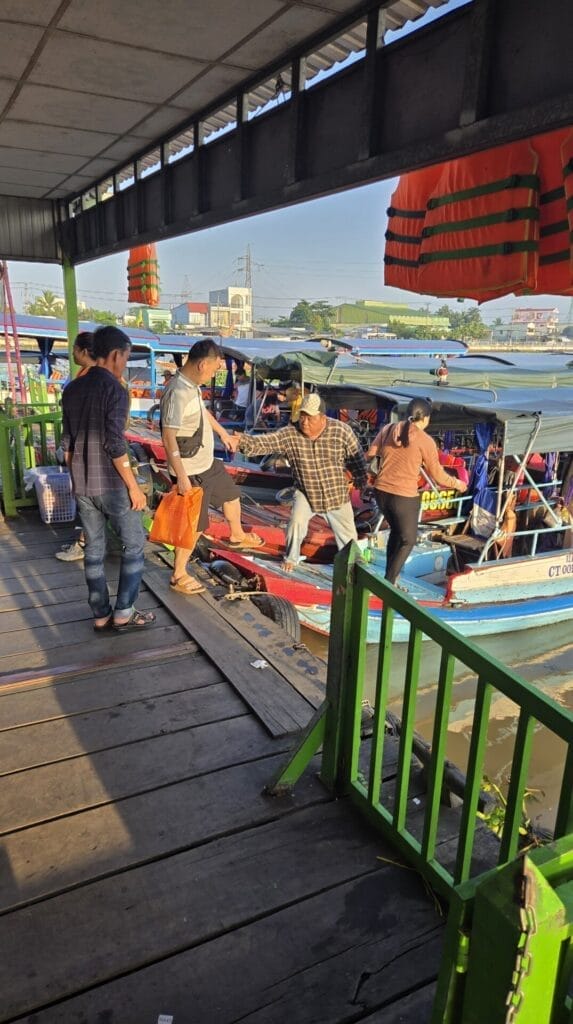 Never ending Passengers Arrive and Leave the Breakfast Platform